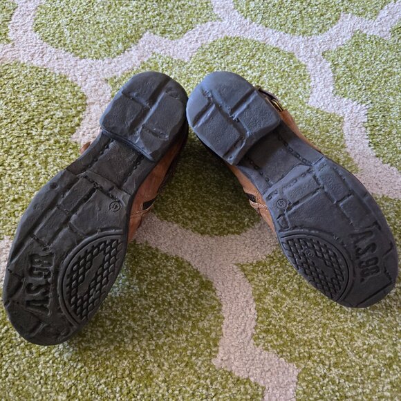 AS98 Steve Womens Booties wheat colored - Picture 3 of 3